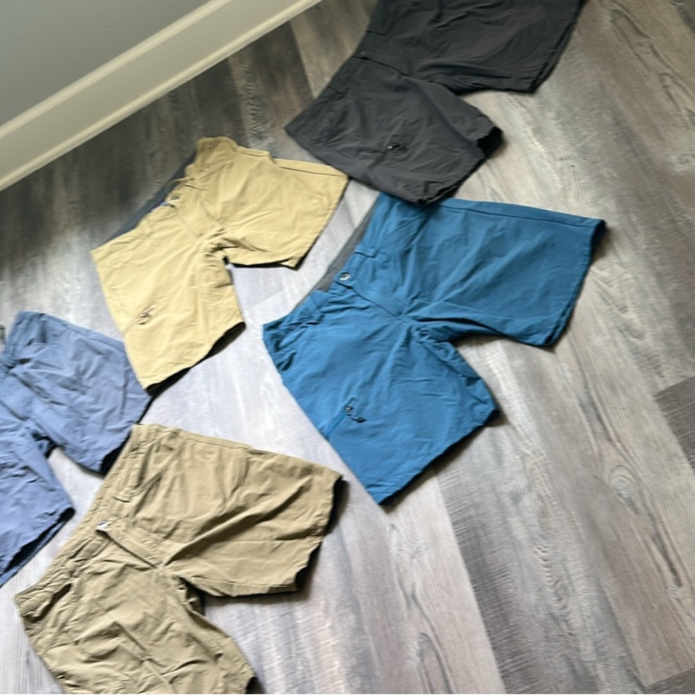 Patagonia Blue and Tan Cargo Shorts Lightweight Summer Essential